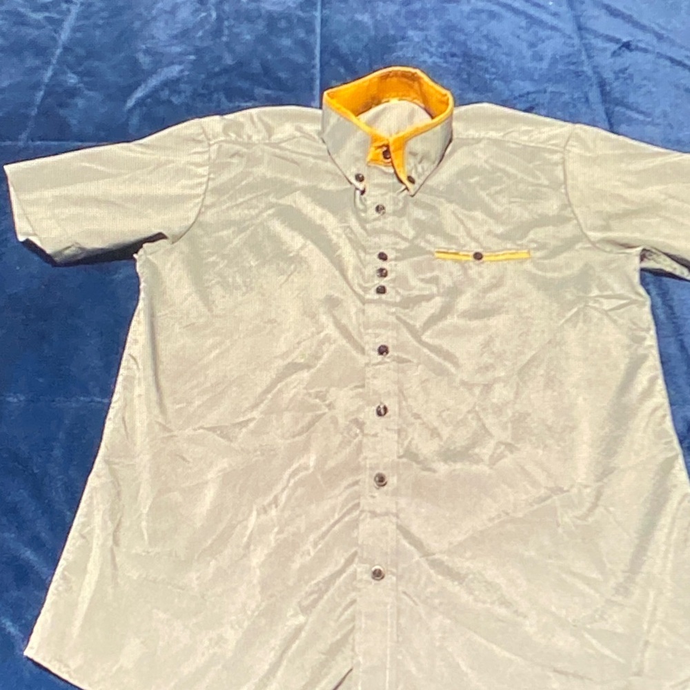 SHEIN Men's Casual Gray Shirt with Yellow Accents